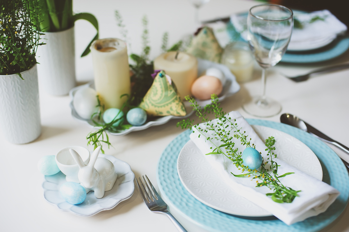 Wielkanocne nakrycie stołu